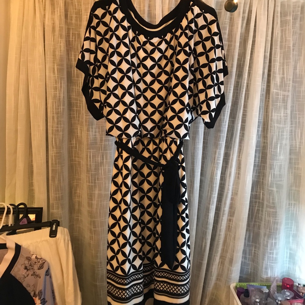 black and white pattern dress